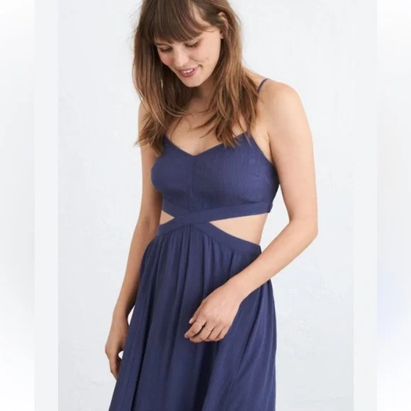 BNWT Aerie Cut Out Maxi Dress in Indigo - Picture 1 of 5